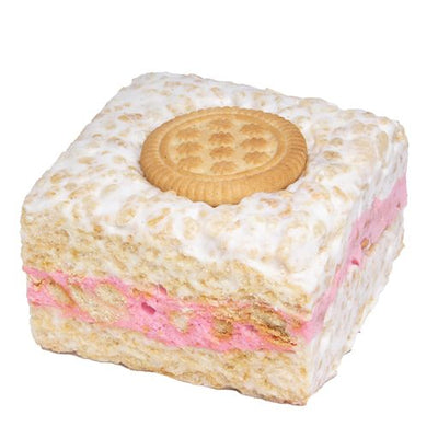 Strawberry Cookies & Cream Crispy